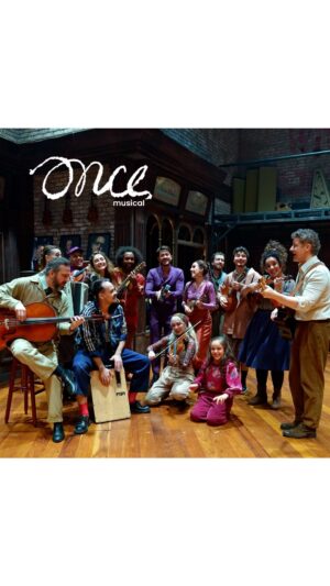 Bruna Guerin Instagram - Vai rolar bloquinho de Dublin no @teatro_villalobos ❤️🎻

A nossa programação seguirá normal durante o feriado de Carnaval 🎭 

“Once - O Musical”

Quintas e Sextas, às 21h 
Sábado, às 17h e 21h 
Domingo, às 17h

Vendas: @sympla 

Teatro Villa Lobos em São Paulo 
Classificação indicativa: 12 anos 
Ingressos no link da BIO em nosso perfil

#oncemusical #musicalonce #sp #cultura #teatromusical