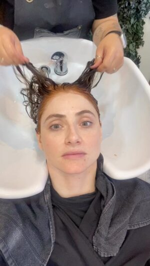 Bruna Guerin Instagram - Burguesinha vai onde? 🦊
.
audio do @tunatudo 
cabelo de @bru_hairstylist  no @studiomilaoficial 🧡
.
#hair #redhair #cabeleireiro #ruiva #cabeloruivo #ginger #gingerhair #foxyhair #strawberryblonde