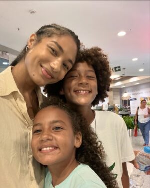 Bruna Inocencio Instagram - Abril 🩵