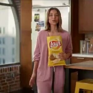 Brytni Sarpy Instagram - 🔥 @lays 👩🏽‍🚒