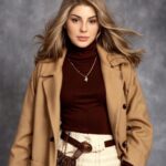 Buse Sinem İren Instagram - Ben de bir 90’lar ruzgari estireyim derken hortuma sebep oldum 😅 hangisini koyucaam 😱 sonuncusunda yapay zeka beni mavi gozlu yapmis 😅