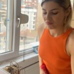 Buse Sinem İren Instagram – Libidomuzu nasıl kitap ayracı yaptık izleyin