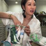 Byeon Jung-su Instagram - 비행기 안에서 쓸것들 챙겨야죵 오늘 저녁 달바 10:45pm 홈엔 방송있어요 가기전에 잠깐 보고싶어 들어왔지용💨 신기한것이 냉감패드까지 오전에 프리오더 넘어갔어요 😭😭 옷은 그렇다치는데 이불까지 !!!대박이죠? 지금이 딱 필요할때지요 !! 바디필로우 다시 30개들어왔어요 언능들하세용 넥 디그리브도 언능 해줄께요 고급지게 하세용 ! 오늘은 시원하게 다녔어요 이번주 30일 달바와함께 보르피린도 언능 해드릴께용 💨