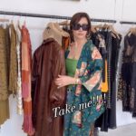 Byeon Jung-su Instagram - 깜짝이야!! 나 사야는거지?? #takemehome #나사야해 #딱니꺼야 옷가게 들어가면 천지에 #날데려가 👻👻👻👻👻👻👻👻👻 이걸 어째요?🙈 데려가야는거지??? 선글라스 안경 !도 놓치지말고 데려가세요 나중에 후회한당 ♥️🔜월욜 9am open