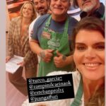 Ángeles Balbiani Instagram - Increíble pero real! Después de 3 meses gané Pasaplatos famosos. Una experiencia divertidisima en la que conocí gente copada y aprendí como nunca los secretos de la cocina! Gracias @zampinilcarinaok por tu calidez. @barbaritafranco21 por compartirme un rato a Sarah. @pachu_pena por nuestro vínculo inquebrantable (🤣) @guido_suller, @vivisacconeok, @turco_garcia7 y tantos mas! Ah! Y una mención especial a los chicos de atrás de camara. Sin ustedes, imposible! Tu paciencia @juangaffuri te ganaste el cielo!