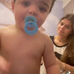 Ángeles Balbiani Instagram - Vestir a un bebé: deporte de alto rendimiento