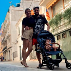 Ángeles Balbiani Instagram - Les comparto mi día en San Pol de Mar.