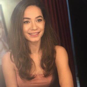 Çağla Özavcı Instagram - 🙃 
Kendime bakıp güldüğüm çok oluyor.🤷‍♀️
