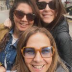 Çiçek Dilligil Instagram - Vallahi arkamda, sağımda, solumda olmasanız böyle olmaz. Biliyorsunuz 🙏❤️🧿 Seviyorum siziiiiiii.. @wetalentmanagement @sselensozer @elcinurasli . Geçen seneye teşekkür ettik, 2024 sıra sende, hazırız 🏆