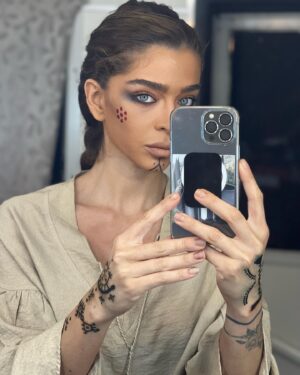Öykü Çelik Instagram - Loading🖤