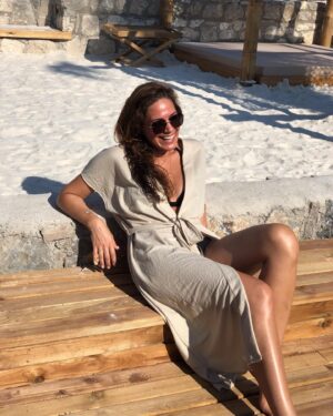 Özge Borak Instagram - Hadi bakalım yaz gibi güzel bir kış olsun. Yok,  yok daha dönmedim. Az kaldığı için alıştırma yapıyorum.❣️ 📷 @dryhkn 😘