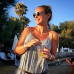 Özge Özberk Instagram - #summervibes 🌺🥂
