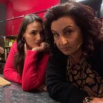 Özlem Tokaslan Instagram - Heyecan dolu bir bölüme hazır mısınız?Biz hazırız. Bu akşam saat:20:00’de @atvturkiye ekranlarında buluşmak üzere.Duyduk duymadık demeyiniz. #yeşim&ilknur @asenagirisken @timsandb @atvturkiye