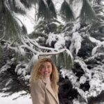 Üzel Kərimova Instagram - #snow #love yazıram yalandı :) ❄️😬