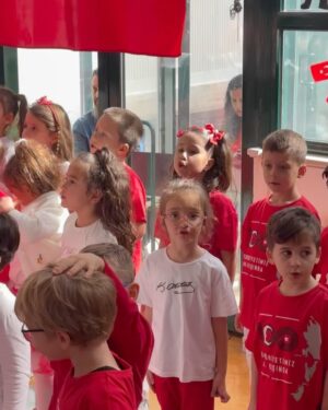 İnci Pars Instagram - Cumhuriyet Bayramımız kutlu olsun #cumhuriyet100yaşında #atatürk