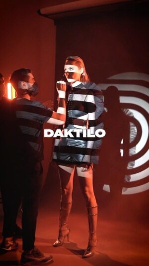 Şebnem Schäfer Instagram - "Daktilo" videosu YouTube’da yayında!
