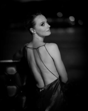 Şebnem Schäfer Instagram - Black&White
Photo: @srcmedialab 
Location:@tersaneistanbul @onetableistanbul 
Styling: @gozde_hilall 
Make-up & hair: @onurmarangoz