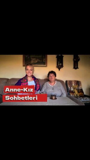 Şebnem Schäfer Instagram - Anne-Kız Sohbetleri -1. bölümü YOUTUBE kanalımda yayındaaaa🥰❤️🤍