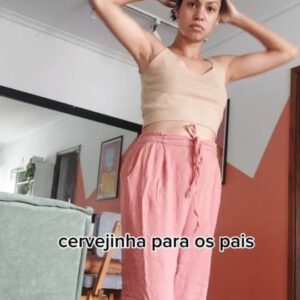 Cíntia Raquel Instagram - O #grwm hoje tá diferente... (beba com moderação e bom senso)