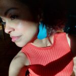 Cíntia Raquel Instagram - Usando o insta como antigamente para comemorar meus 43 anos que foi ontem mas não deu tempo de postar.