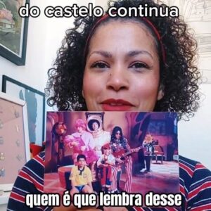 Cíntia Raquel Instagram - Viva! Que essa história continue viva no coração de vocês! #castelo30anos #casteloratimbum #nostalgia Será que acabou?