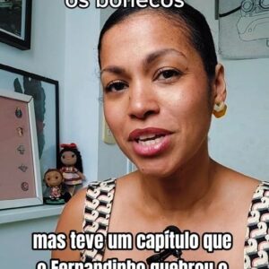 Cíntia Raquel Instagram - Gravar com bonecos é a coisa mais legal do mundo! Um vídeo em homenagem ao #castelo30anos e também aos atores por trás dos bonecos. @feflagomes @alvaro.petersen  #casteloratimbum