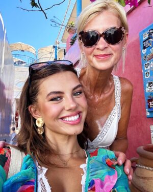 Caitlin Carmichael Instagram - dream come true 🇬🇷🫶