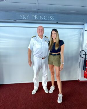 Caitlin Dechelle Instagram - POV: bridge tour from the sky princess 🚢