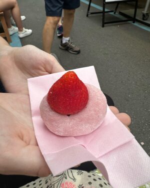 Cali Sheldon Instagram - tokyo 😋
