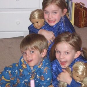 Cali Sheldon Instagram - Happy international siblings day to these two ✌️