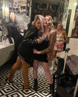 Callee Wilkerson Instagram - the last three photos… 😭😂

and yes I know the photos are a little blurry but so was I 
😅😇😇