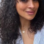 Camélia Jordana Instagram - Merci à toutes les magnifiques équipes de @seriesmania pour votre accueil et votre travail incroyable ! Cœur plein, tête remplie d’images magnifiques et de regards nouveaux et singuliers sur le monde. Ce festival est génial, j’ai pris une énorme vague de joie 🫶🏻 special thanks to l’ange @aitorbask 🫂❤️ Merci encore à @margauxbaralon d’avoir mené cette masterclass avec brio ! Merci aux équipes de l’ @ugc_lille_metropole de l’avoir si chaleureusement accueillie. Merci au public délicieux pour sa présence, c’était si bon de vous retrouver. Si vous voulez l’entendre, vous pouvez retrouver la masterclass sur YouTube. Aussi, impossible de remettre la main sur le nom de l’autrice de l’acrostiche - qui m’a émue aux larmes - offert pendant la masterclass par une femme formidable. N’hésitez pas si vous l’avez, peut-être même, si c’est vous 🥹❤️ Et sinon : CESSEZ LE FEU, LIBÉREZ LES OTAGES, STOP KILLING INNONCENTS @laculturepouruncessezlefeu 🕊️