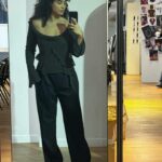 Camélia Jordana Instagram - En parallèle de l’inquiétude permanente ( mot microscopique bien loin du réel, puisque des mots, il n’y en a plus ) du risque de g*nocide en cours à G*za, j’essaie plein de choses. D’abord, me documenter, lire, regarder, écouter le plus possible. Je fais aussi des gros câlins à Pepper, c’est assez radical et instantané. Je fais du sport, je vois des gens au cœur large, des gens que j’aime. Des gens qui savent, qui voient, et qui sont dans l’action. J’essaie à ma toute toute toute petite échelle de l’être tant que possible. Je vous en parle bientôt d’ailleurs. Je me transforme encore en d’autres femmes, résistantes parfois, le temps d’une image. Je pense à elles toutes. Aux otages. Aux autres aussi. Je prie. Et je pense à vous. Et toi ? Dis-moi en commentaire comment tu deales avec le risque de g*nocide en cours à G*za ? I mean it. CEASEFIRE NOW 🍉