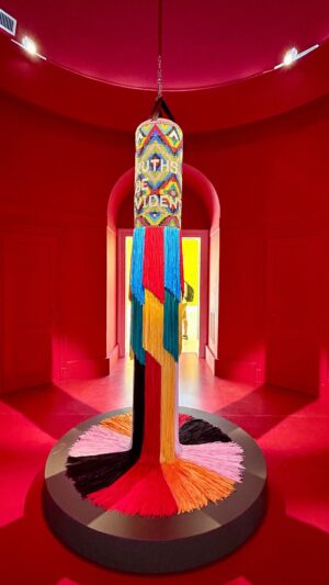 Camila Lucciola Instagram - somos todos estrangeiros • la biennale di venezia 2024