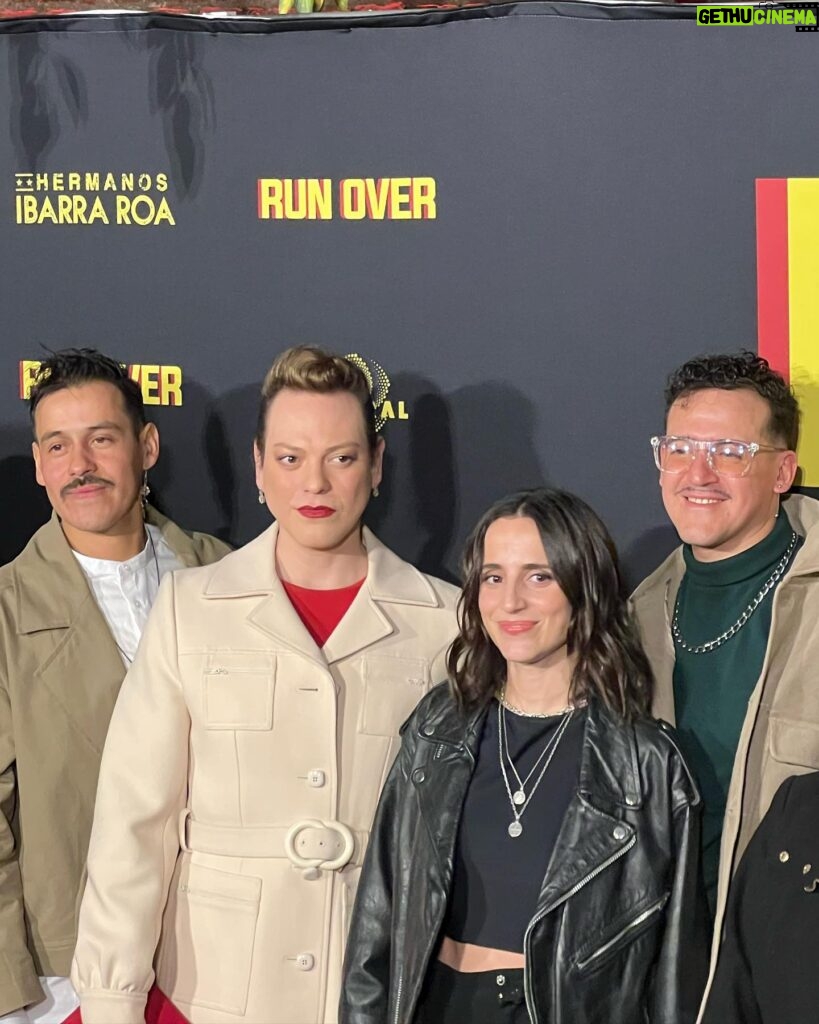 Camila Hirane Instagram - Anoche en el magno evento del estreno de Run Over de mis queridísimos @hermanosibarraroa que después de 6 años estrenan su película hermosa, entretenida, aguda, auténtica y creativa! tengo una participación especial y me siento profundamente orgullosa. VAYAN AL CINE HOY MISMO! no se arrepentirán, lo juro!