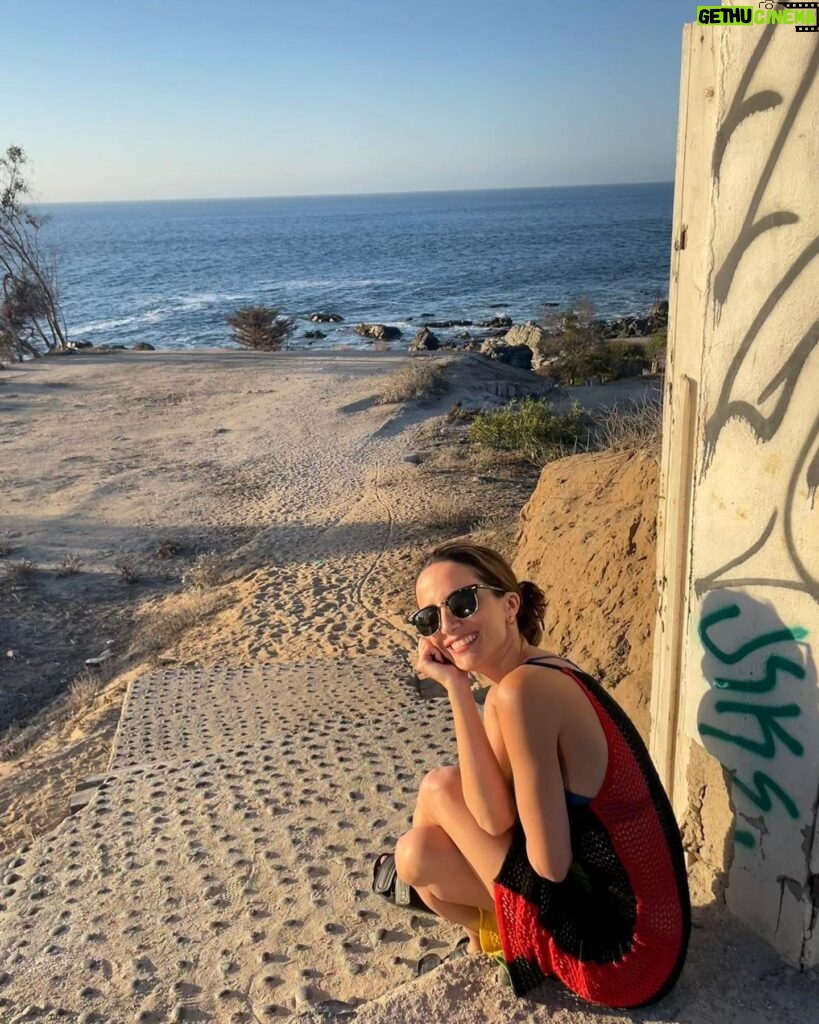 Camila Hirane Instagram - TONGOY