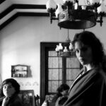 Camila Mateos Instagram - La quinta foto es de Eva en 1937. En 1935 parte a Buenos Aires “con grandes ojos oscuros de mirada un poco triste, sin saber lo que iba a encontrar pero con la determinación inquebrantable de ser actriz” escribe Marysa Navarro en Evita, un libro que me sirvió de guía para conocer a la Eva de Los Toldos. Bueno, dejo este carrete y no jodo más pero entenderán… estoy contenta. 🐣 Gracias @lailadus por esas tardes leyendo poemas, repitiendo mil veces las escenas entre mates y emocion. Te quiero! Vayan a ver #SantaEvita que es una 💎💎💎 @starplusla