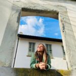 Camila Raznovich Instagram - Amazing seeing the house of Galileo Galilei in Tuscany… #borgodeiborghi2024 #tvshow #italiabella🇮🇹 #galileogalilei