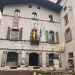 Camila Raznovich Instagram - Girando “borgo dei borghi” … quale sarà quest’anno il borgo più bello d’Italia? Vi aspetto domenica 31 marzo in prima serata su RAI3 #tvhow #borgodeiborghi #italiabella #descoveritaly🇮🇹