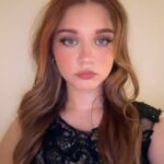 Camila Rivas Instagram – ¿Les gustó este look? 👀✨ 

#reelsvideo #reelsinstagram #maquillaje #makeup #reels #instagood #dress #ragazza ✨