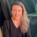 Camilla Läckberg Instagram - Drottningen av drama har talat 👑 ⬆️. Nya säsongen av Strandhotellet har premiär den 9/6 på Viaplay och på TV3 söndagar 20.00.