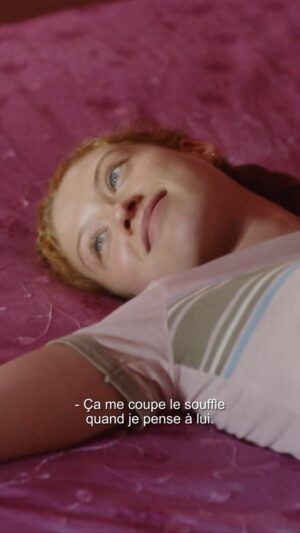 Camille Felton Instagram - Soit tu laisses l’amour te passer sous le nez, ou tu te bas pour le vivre. 🍧💙 

#CoeurdeSlush sera disponible dès le 17 novembre sur Crave.