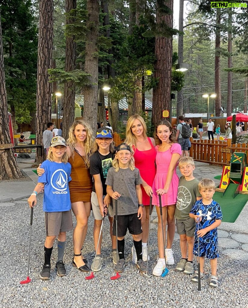 Camille Anderson Instagram - Happy 4th of July!!🇺🇸Wishing everyone a beautiful day. God bless America.❤️#usa #fourthofjuly #laketahoe