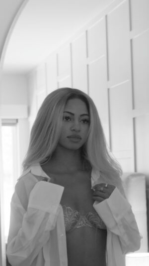 Camille Hyde Instagram - Soul Tie: a deep emotional and spiritual connection between two individuals ✨ 

🎥: @kingdomcityentertainment
H: @iamveda 
M/U: @iamgabriellamancha
