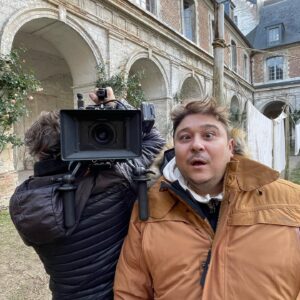 Camille Lou Instagram - Tonight, you will chialer bcp avec les deux derniers épisodes des Combattantes sur @tf1 🫶🏻
Mais pour vous mettre un peu de baume au cœur, j’ai glissé deux trois bêtises, y’a qu’à swiper vers la gauche 💕
Merci à toute l’équipe et au maestro @alexandrelaurent 🔥