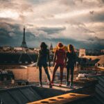 Camille Lou Instagram - Les 𝑪𝒂𝒕'𝒔 𝑬𝒚𝒆𝒔 en mission sur les toits de Paris. La série événement, bientôt sur TF1. #catseyes