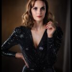 Camille Lou Instagram - Ce soir, un bon film post fête de bayonne ❤️ Pour ceux qui ne l’ont pas découvert au cinéma, “Pourris Gâtés” c’est à 21h10 sur @tf1 . Et vous rencontrerez Stella, tout en simplicité!