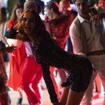 Camille Lou Instagram - Ce soir, un bon film post fête de bayonne ❤️ Pour ceux qui ne l’ont pas découvert au cinéma, “Pourris Gâtés” c’est à 21h10 sur @tf1 . Et vous rencontrerez Stella, tout en simplicité!
