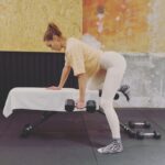 Camille Lou Instagram - Quand tu te prends pour @ragnar_le_breton_ après un mois et demi de sport 😂 Merci @tbccoaching 🔥 Heusss