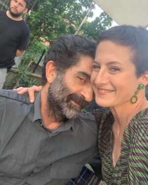 Canan Ergüder Instagram - Bugün veda günü vol1. Canım arkadaşlarıma, suya yazı yazdığımız bir işe daha güle güle. @oglumtvdizi İzlediğiniz için teşekkürler.